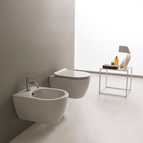 ΛΕΚΑΝΗ WC ΚΡΕΜΑΣΤΗ ΜΕ ΚΑΛΥΜΜΑ SCARABEO MOON Clean Flush® 552000SC White Glossy 50,5x36 cm